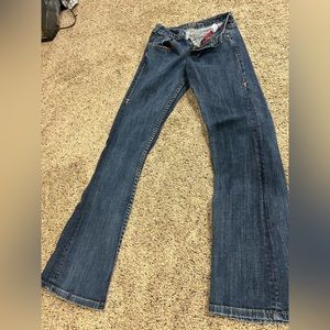 CGT jeans daughter doesn’t wear more available